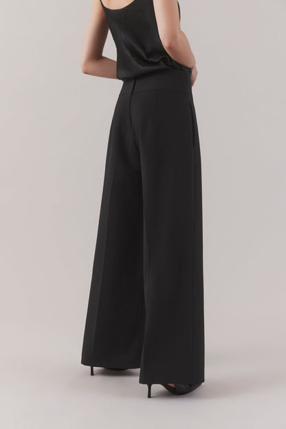 Wide-Leg Trouser