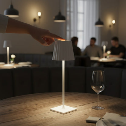 Kabellose Tischlampe | Lampe für Wohnzimmer | Moderne Tischleuchte mit Akku | VelaLume