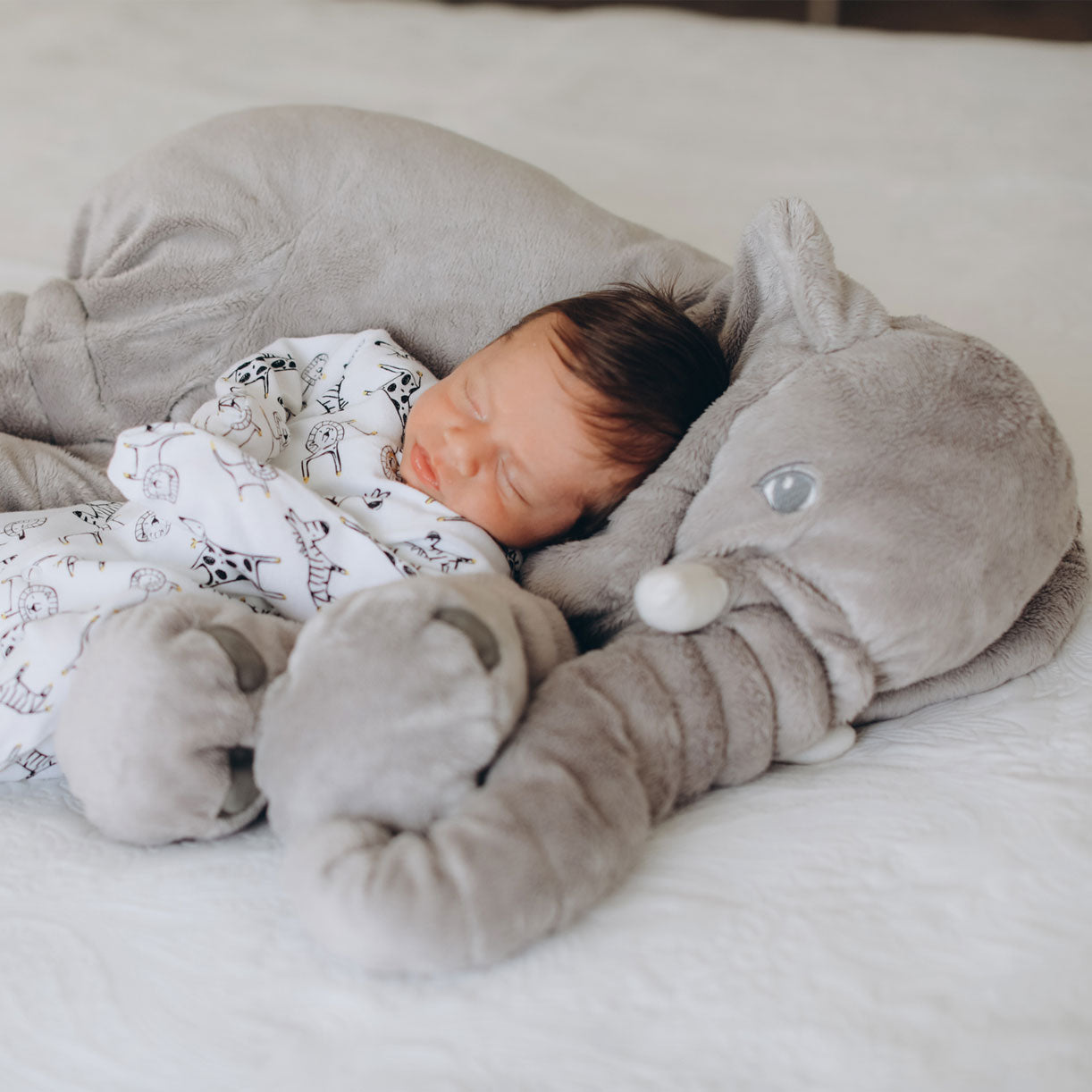 Kuscheltier für Kinder und Babys | Plüschtier mit weichem Stoff | MiniElefant