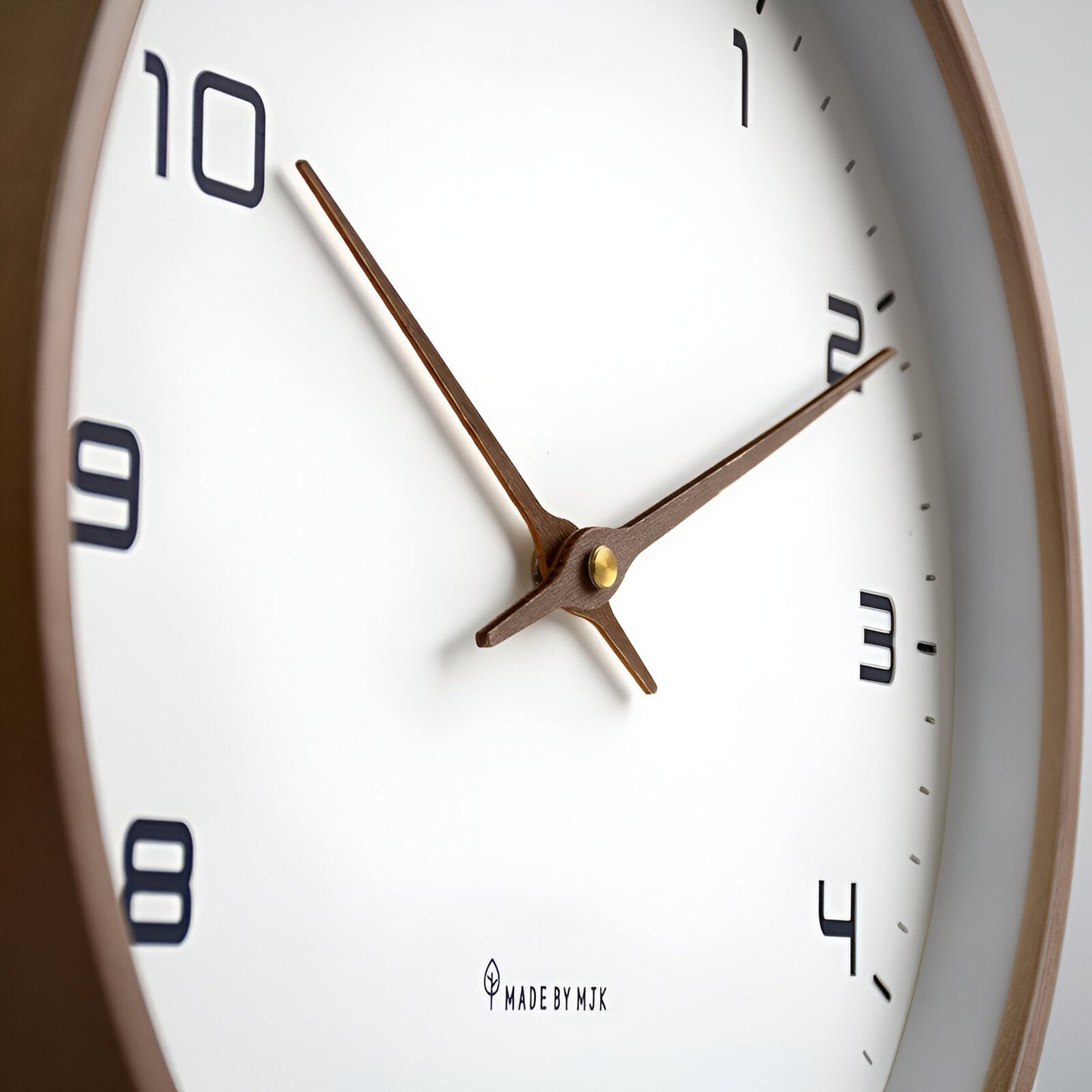 Wanduhr aus Holz | Moderne Uhr für Wohnzimmer | Nordische Design Wanduhr | NordUhr